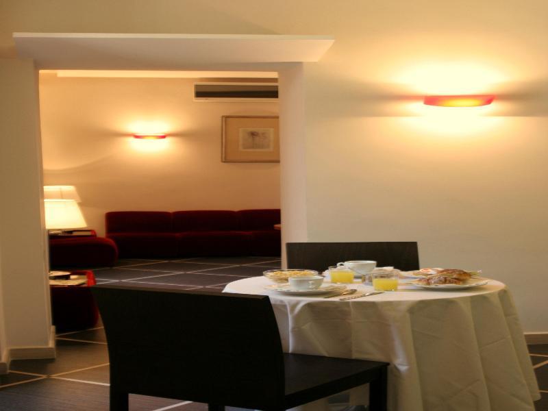 Hotel Garda Roma Esterno foto